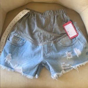 Maternity denim shorts